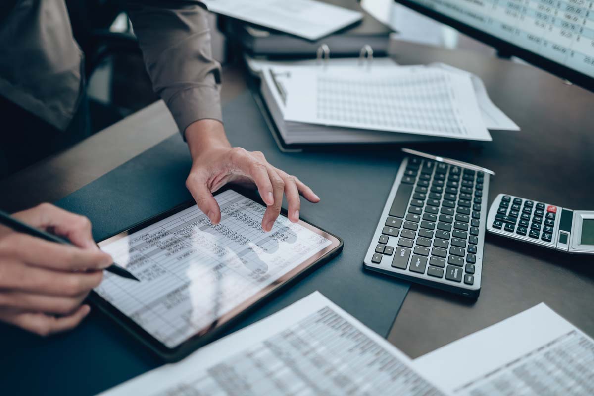 How to Evaluate and Reduce Your Business’s Tax Burden Throughout the Year